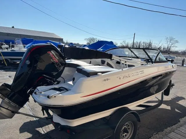 Slide: The Image of Tahoe 185S 2022 - 7