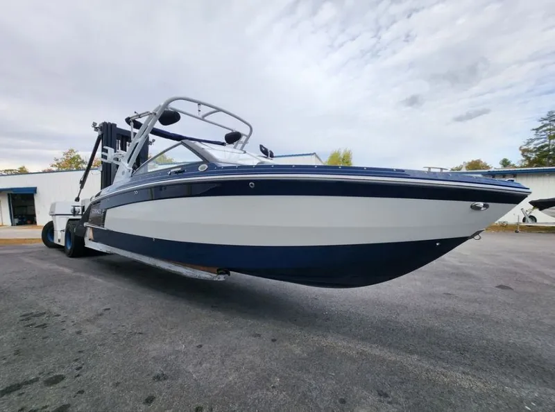 The Image of Cobalt R6 Surf 2026 - 1