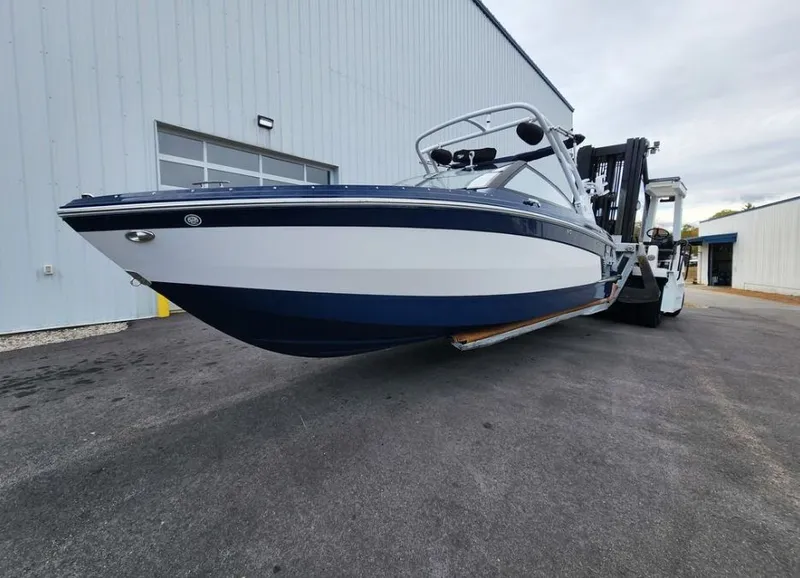 Slide: The Image of Cobalt R6 Surf 2026 - 2