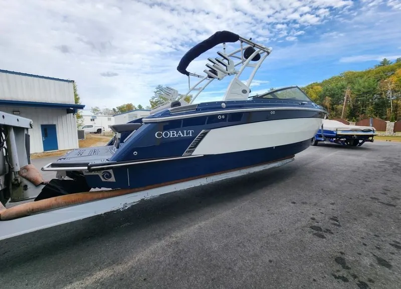 Slide: The Image of Cobalt R6 Surf 2026 - 4