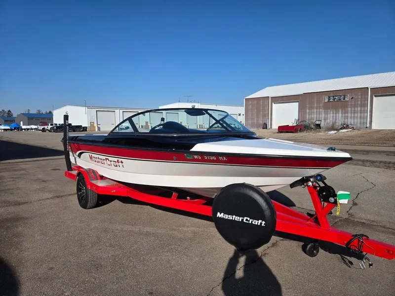 Slide: The Image of MasterCraft ProStar 190 1998 - 3