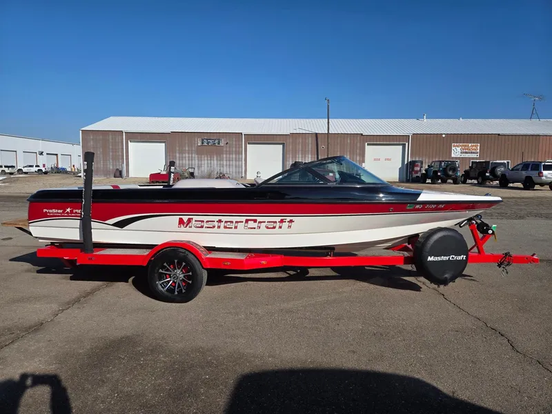 Slide: The Image of MasterCraft ProStar 190 1998 - 4