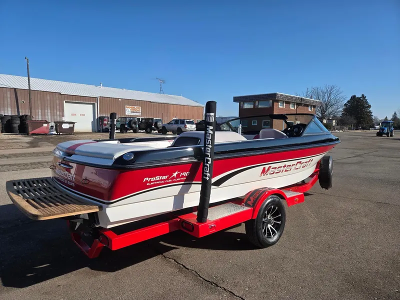 Slide: The Image of MasterCraft ProStar 190 1998 - 5