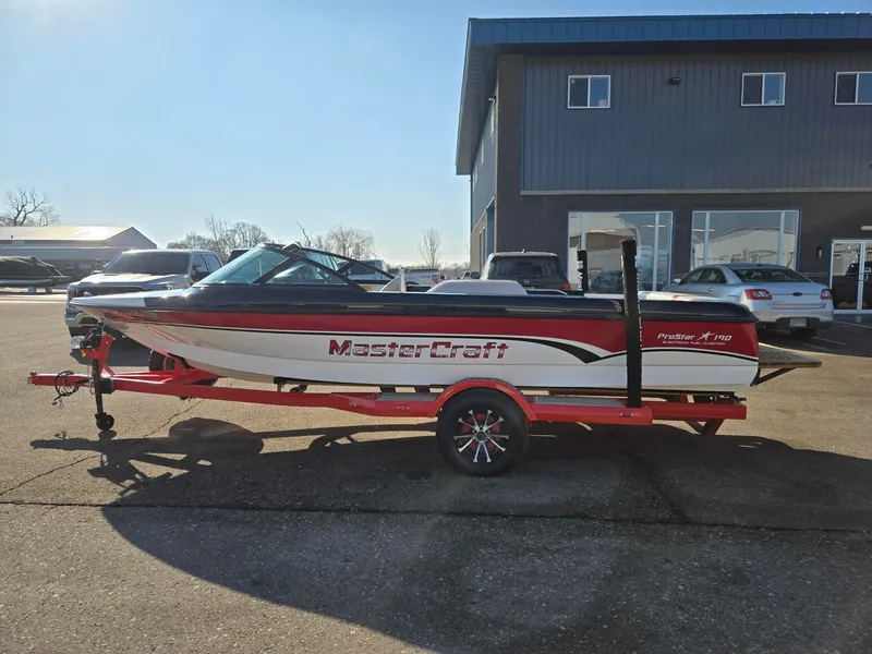 Slide: The Image of MasterCraft ProStar 190 1998 - 8
