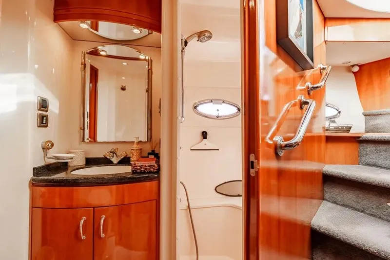 Slide: The Image of Carver Yachts 560 Voyager 2006 - 31