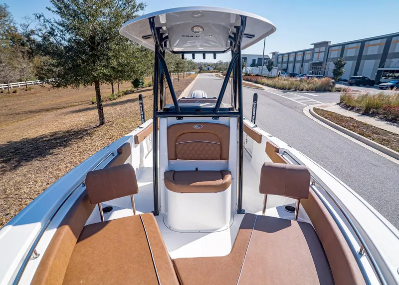 Slide: The Image of Sea Hunt Ultra 229 2026 - 20