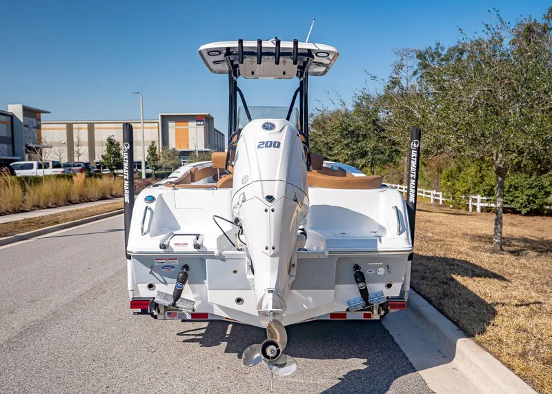 Slide: The Image of Sea Hunt Ultra 229 2026 - 4