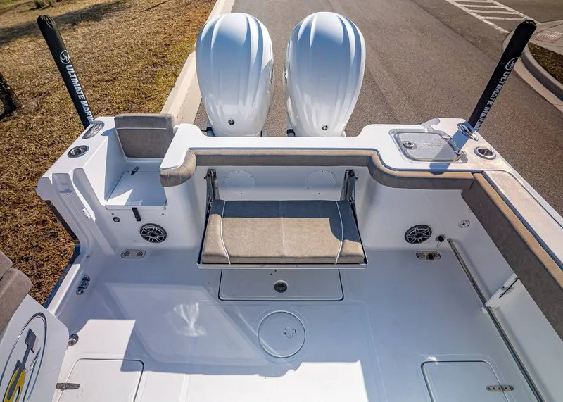 Slide: The Image of Sea Hunt Gamefish 27 Coffin Box 2026 - 14