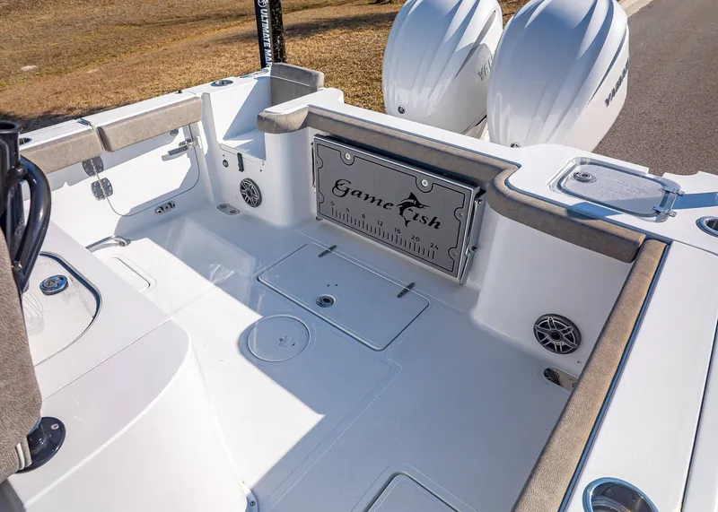 Slide: The Image of Sea Hunt Gamefish 27 Coffin Box 2026 - 7