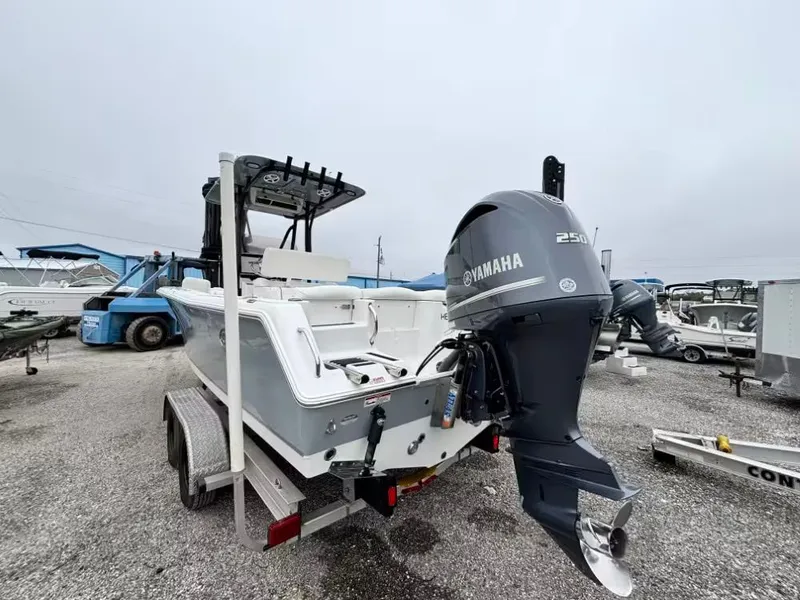 Slide: The Image of Sea Hunt Ultra 234 2017 - 4