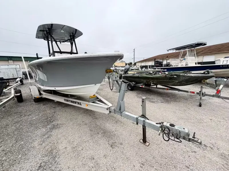 Slide: The Image of Sea Hunt Ultra 234 2017 - 5