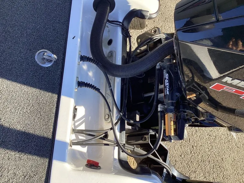 Slide: The Image of Caymas CX 20 PRO 2023 - 10