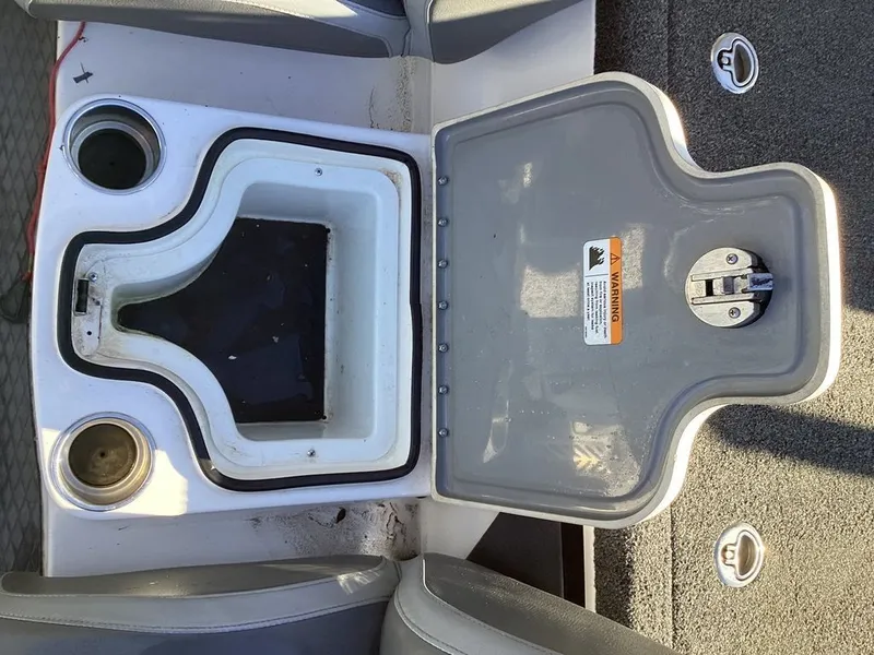 Slide: The Image of Caymas CX 20 PRO 2023 - 18