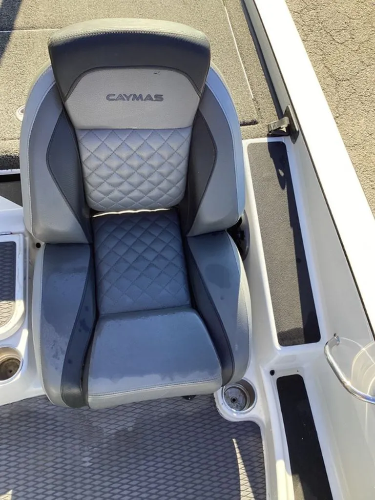 Slide: The Image of Caymas CX 20 PRO 2023 - 26