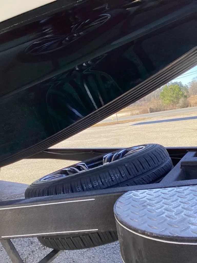 Slide: The Image of Caymas CX 20 PRO 2023 - 43