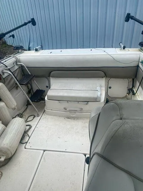 Slide: The Image of Bayliner Cruiser 2252 1999 - 11