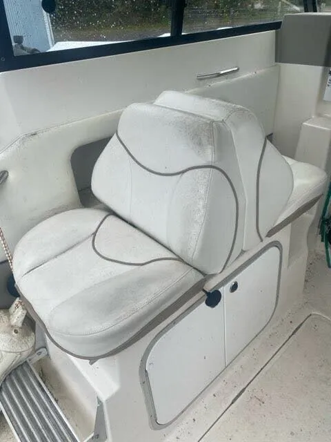 Slide: The Image of Bayliner Cruiser 2252 1999 - 5