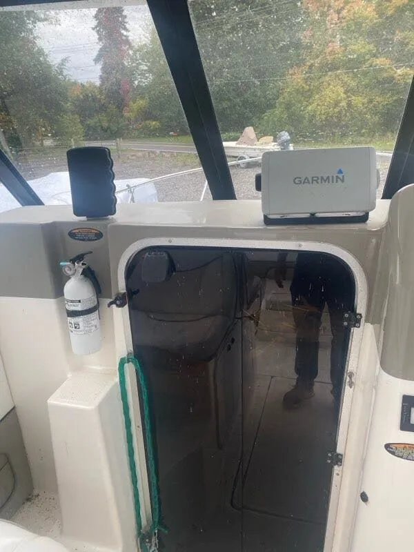 Slide: The Image of Bayliner Cruiser 2252 1999 - 6