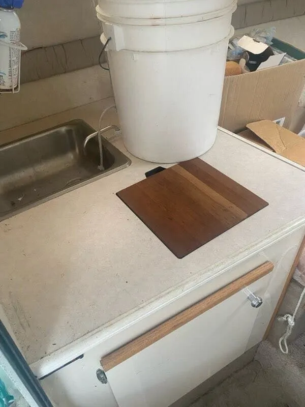 Slide: The Image of Bayliner Cruiser 2252 1999 - 9