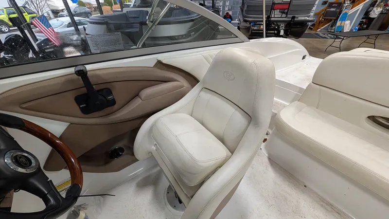 Slide: The Image of Cobalt Bowrider 212 2007 - 13