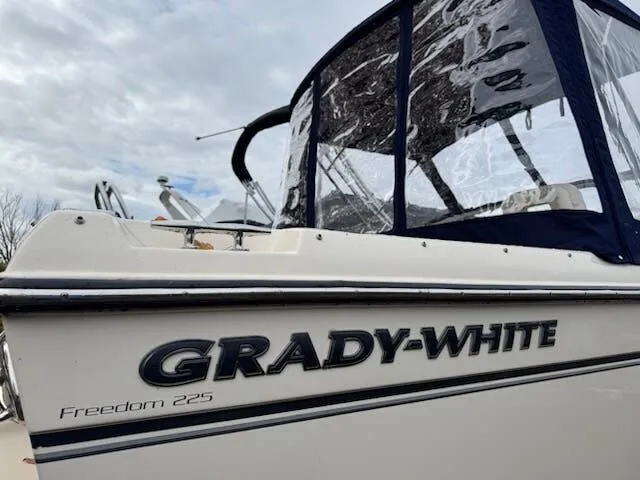 Slide: The Image of Grady-White FREEDOM 2015 - 3