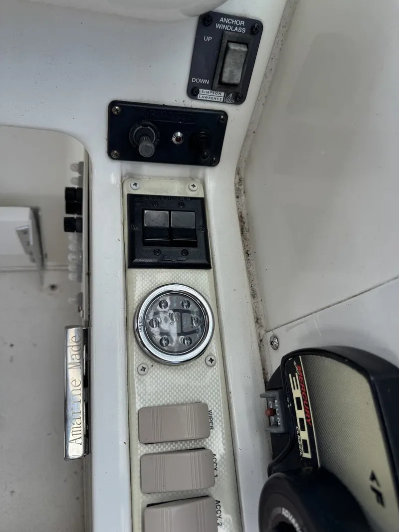 Slide: The Image of Larson CABRIO 2000 - 14