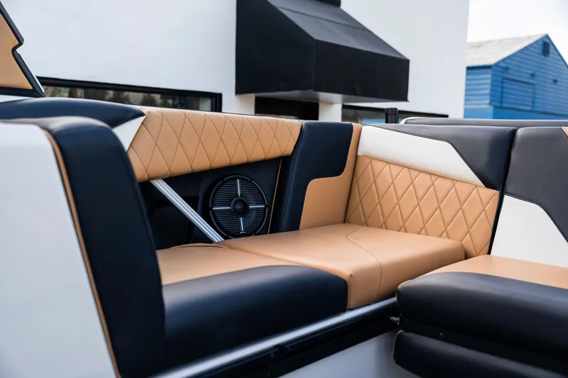 Slide: The Image of Tigé Z3 2022 - 15