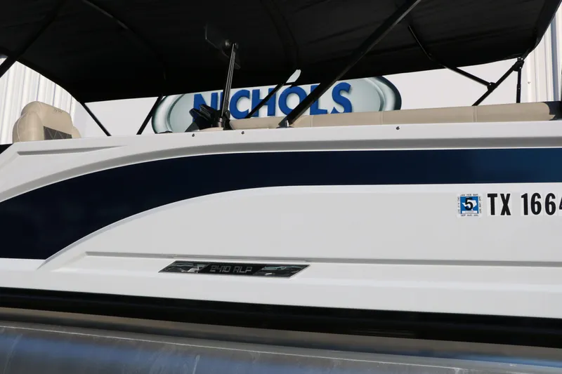 Slide: The Image of Silver Wave 2410 SW5 RLP 2023 - 17