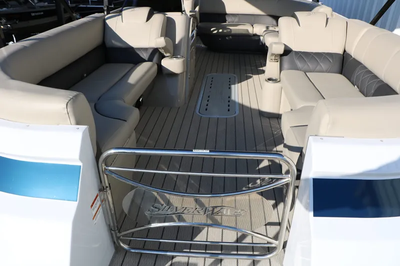 Slide: The Image of Silver Wave 2410 SW5 RLP 2023 - 23