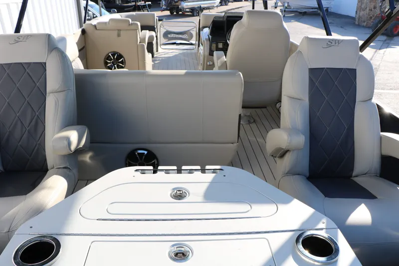 Slide: The Image of Silver Wave 2410 SW5 RLP 2023 - 28