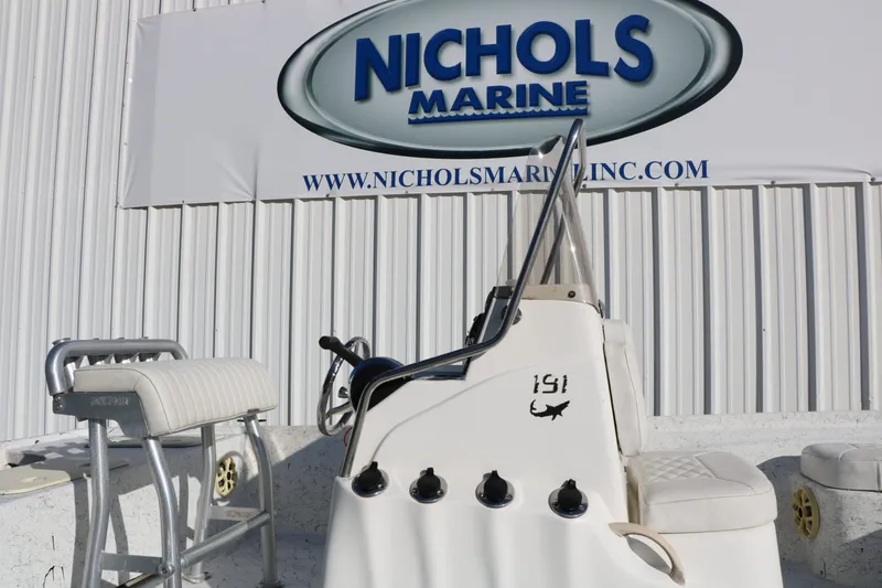 Slide: The Image of Mako Inshore 191 2007 - 14