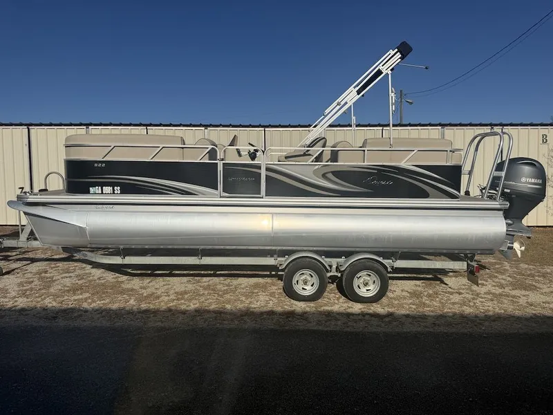 The Image of Qwest 822-24 2018 - 1