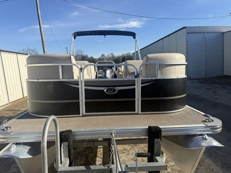 Slide: The Image of Qwest 822-24 2018 - 4