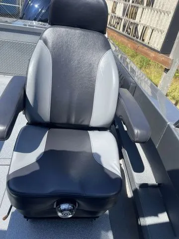 Slide: The Image of Excel Buoy 10 2025 - 25