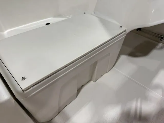 Slide: The Image of Boston Whaler 160 Super Sport 2019 - 9