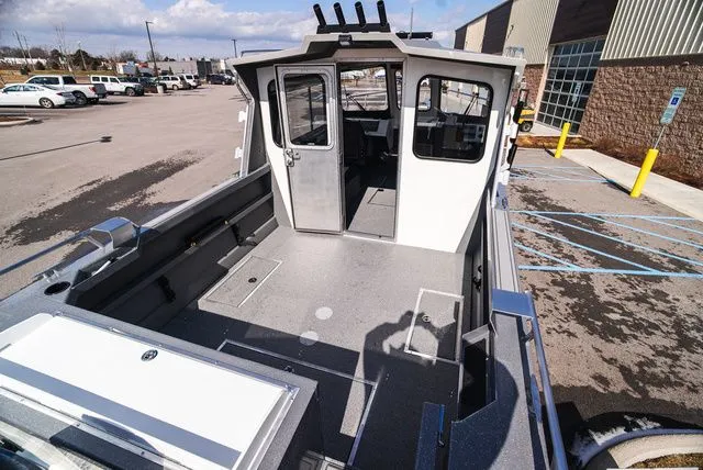 Slide: The Image of Thunder Jet Alexis Pro 24' 2026 - 5