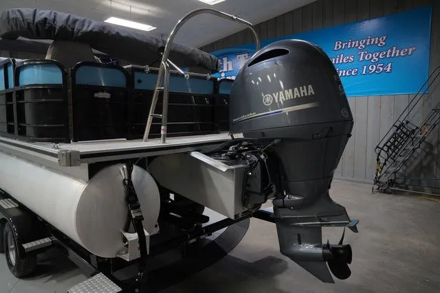 Slide: The Image of South Bay 224FCR 2.75 2020 - 10