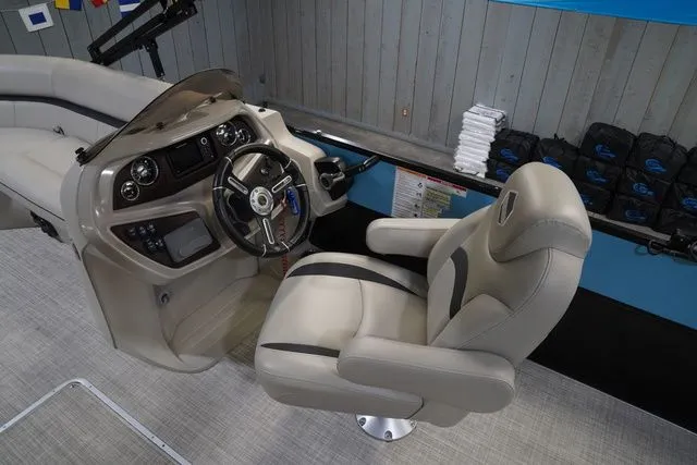 Slide: The Image of South Bay 224FCR 2.75 2020 - 17