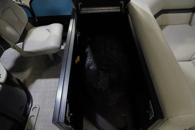 Slide: The Image of South Bay 224FCR 2.75 2020 - 20