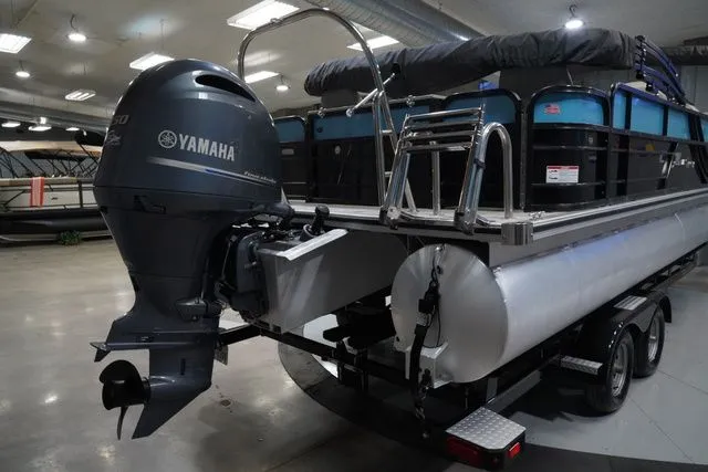 Slide: The Image of South Bay 224FCR 2.75 2020 - 9