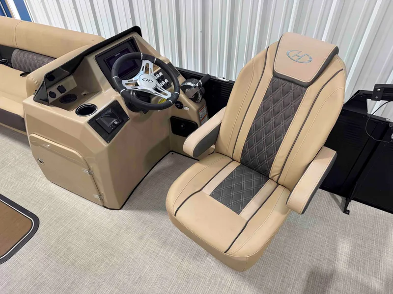 Slide: The Image of Harris Sunliner 230 2021 - 10