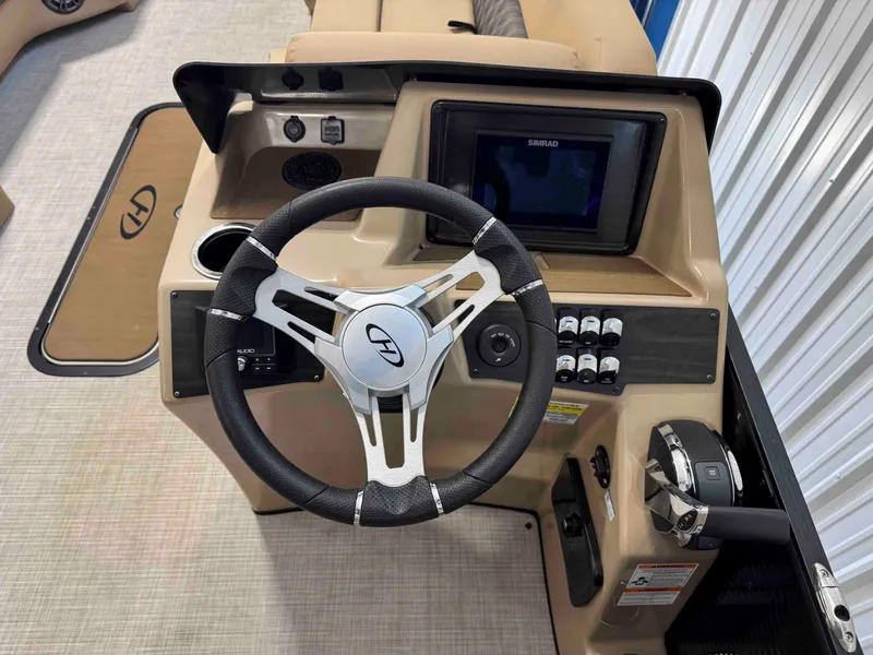 Slide: The Image of Harris Sunliner 230 2021 - 11