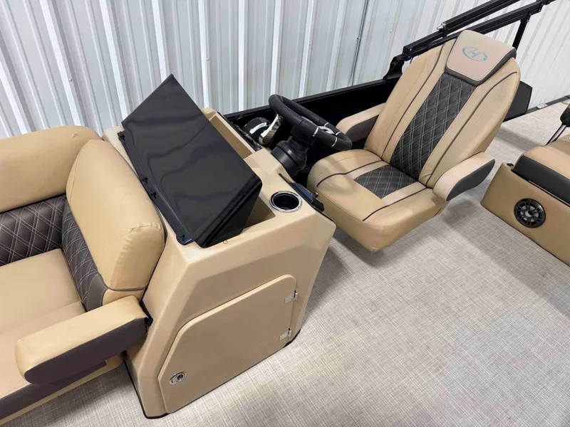 Slide: The Image of Harris Sunliner 230 2021 - 20