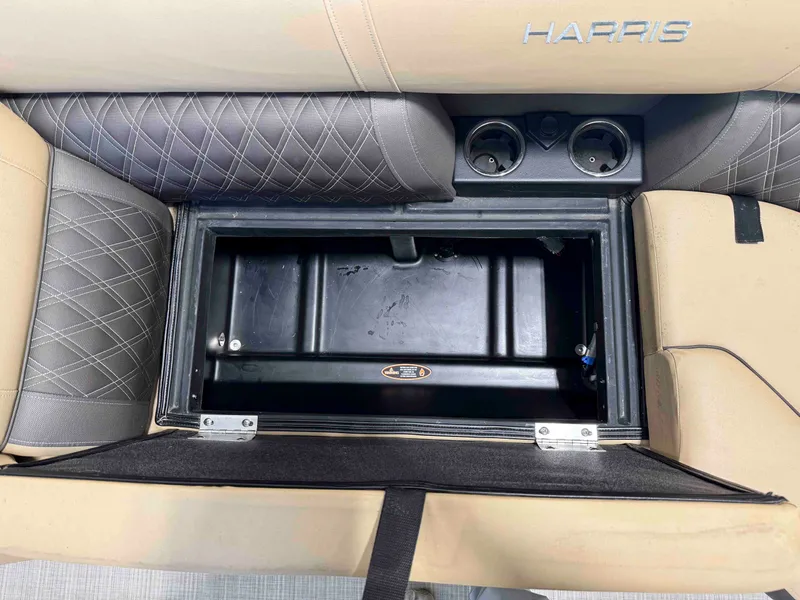 Slide: The Image of Harris Sunliner 230 2021 - 22