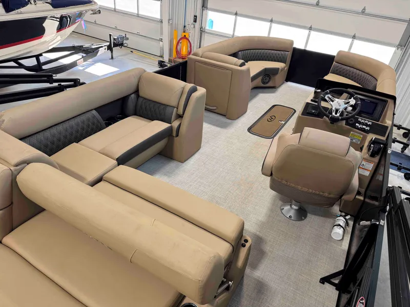 Slide: The Image of Harris Sunliner 230 2021 - 27