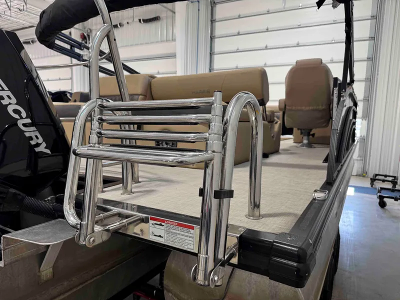 Slide: The Image of Harris Sunliner 230 2021 - 29