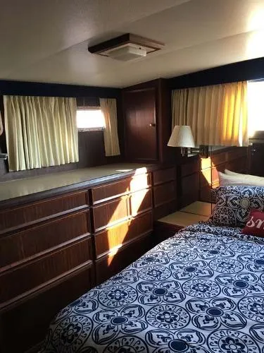 Slide: The Image of Hatteras Cockpit Motoryacht 1983 - 8
