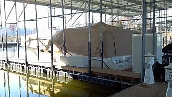 Slide: The Image of Wellcraft Portofino 4300 1996 - 4