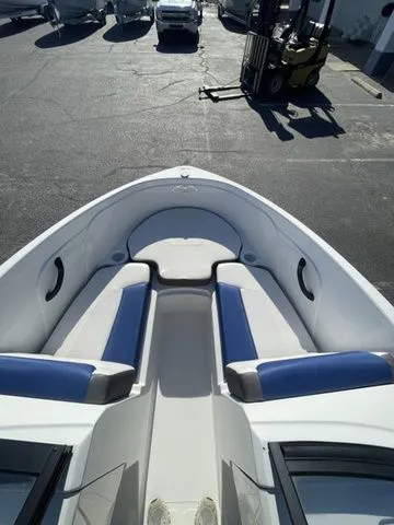 Slide: The Image of Tahoe 450 TS 2018 - 4