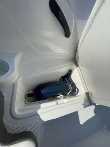 Slide: The Image of Tahoe 450 TS 2018 - 6